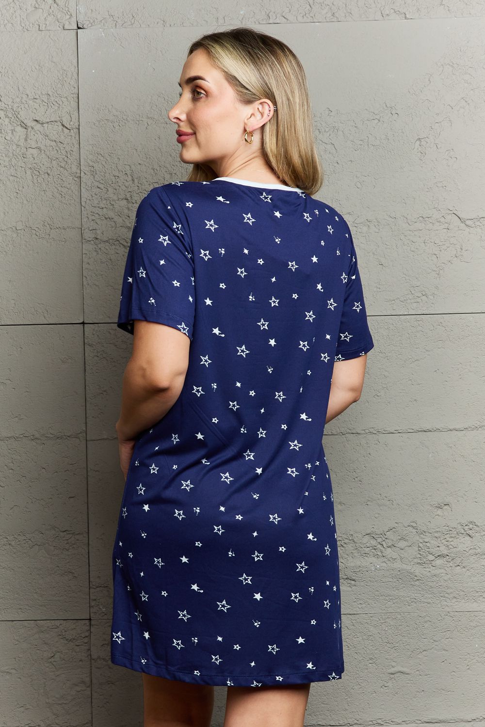 Howl at the MOON NITE Quilted Quivers Button Down Sleepwear Dress